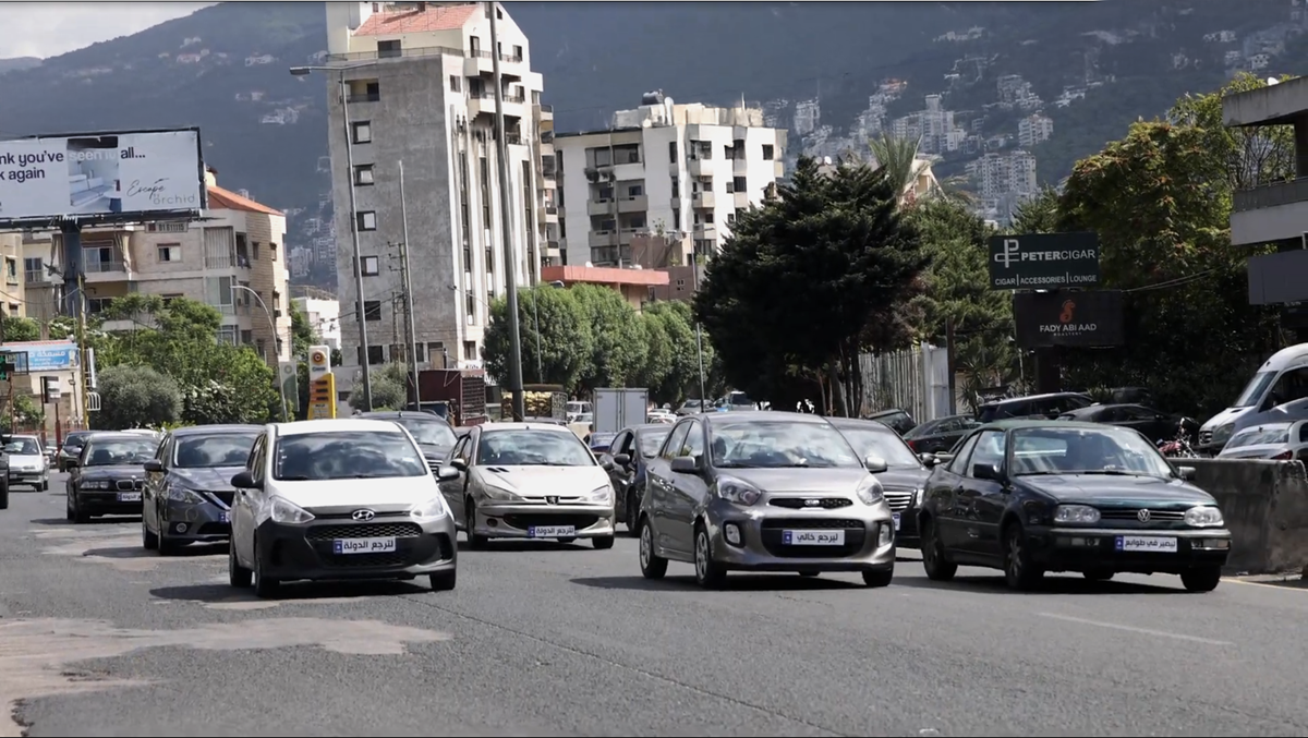 THE UNLICENSED PROTEST: EMPTY LICENSE PLATES AS CALL FOR REFORMS