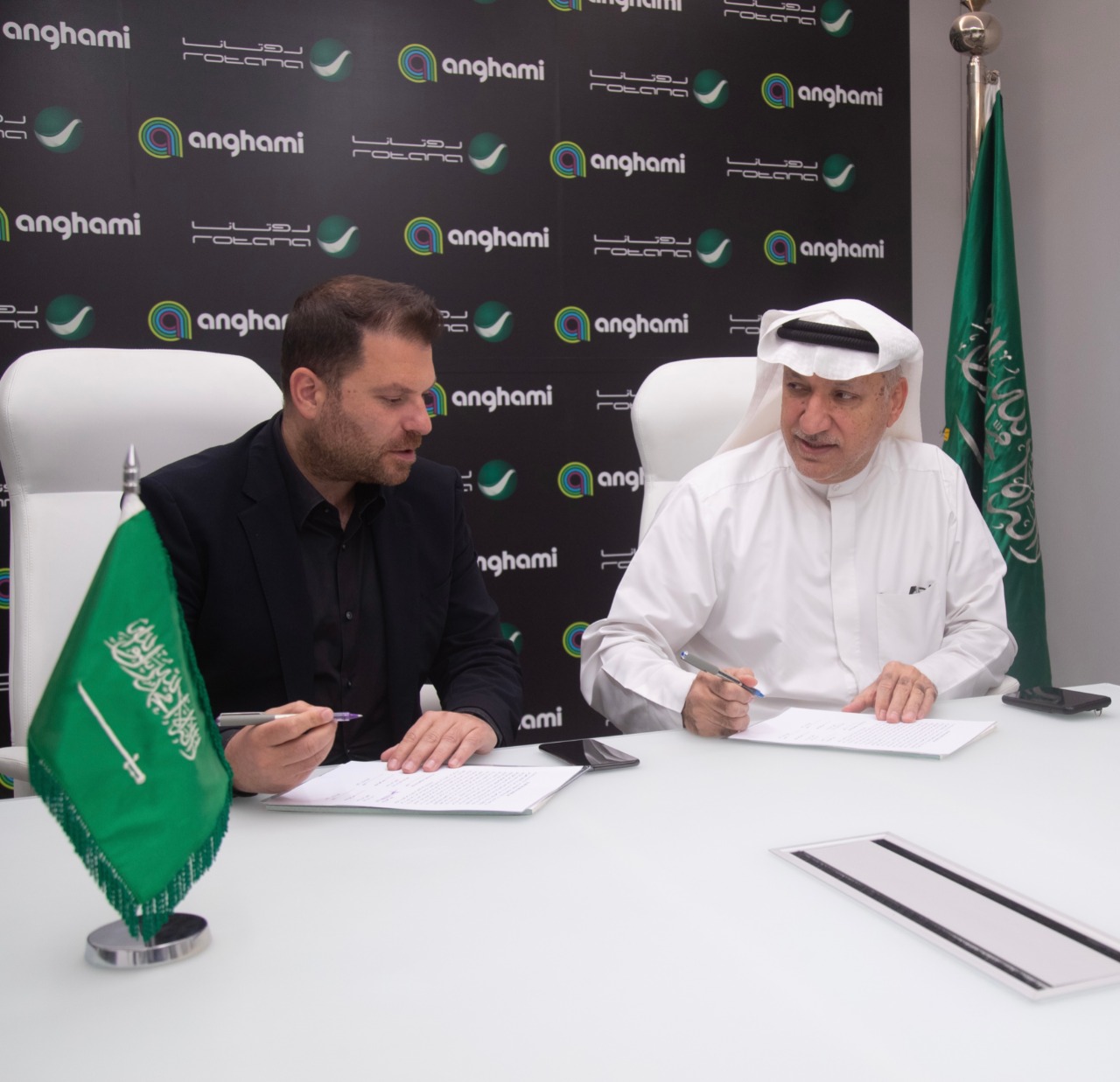 Rotana & Anghami Sign Strategic Partnership to Bring Back Arabic Library