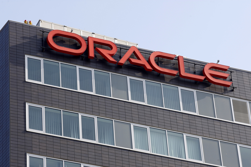 Oracle buys LiveLOOK