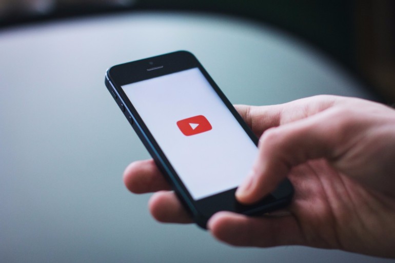 online video, youtube, play