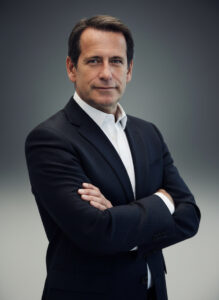 Clive Mishon 219x300 1